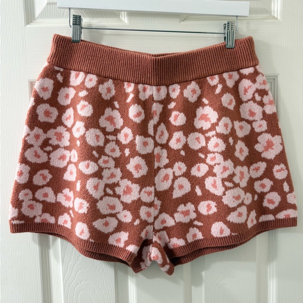 UGG NWT Shaina Short Knit Blend Brown Pink Floral Size L
